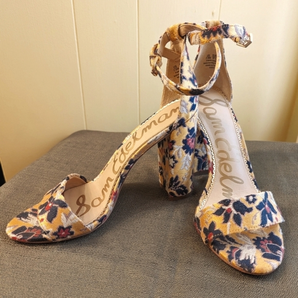 Sam Edelman Jacquard Floral Gold Block Heel with Ankle Strap Size 7.5 💛